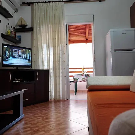 Apartment Hs *